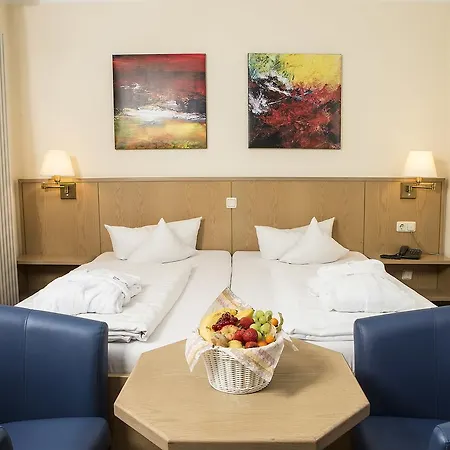 מלון Johannesbad Fuessinger Hof 3*